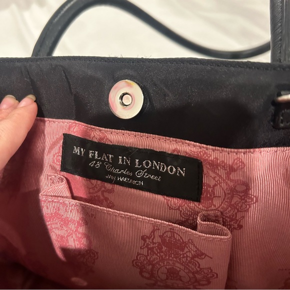 Quilted light pink crocodile on a leash handbag my flat in London - Picture 4 of 5